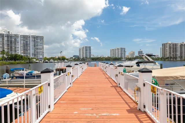 2903 Point East Dr K301, Aventura, FL 33160