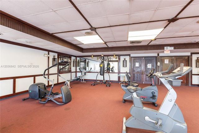 2903 Point East Dr K301, Aventura, FL 33160