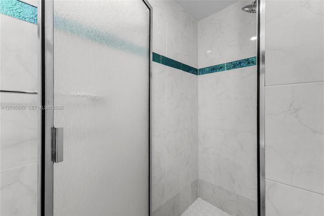 2903 Point East Dr K301, Aventura, FL 33160