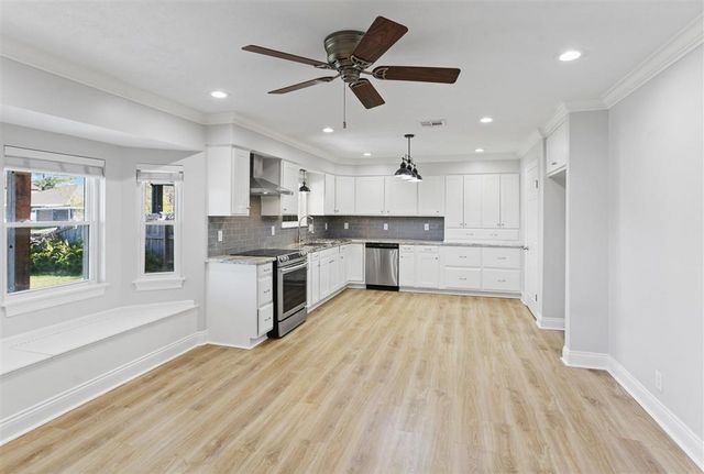 1717 Illinois Street, Lake Charles, LA 70607