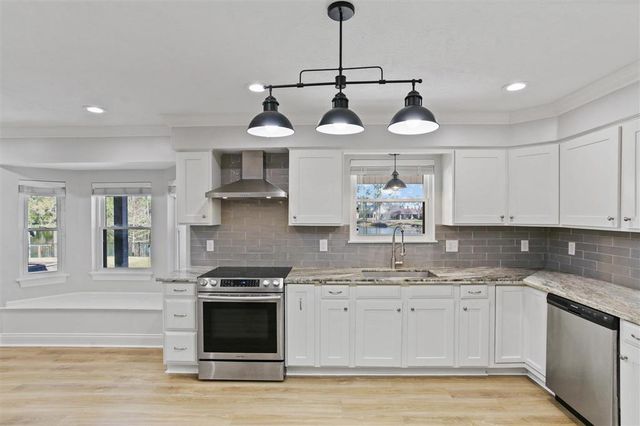 1717 Illinois Street, Lake Charles, LA 70607