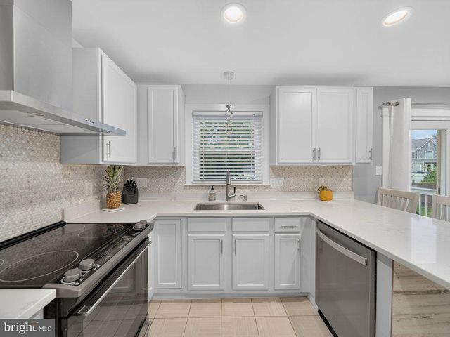 10124 STANSFIELD RD, Laurel, MD 20723