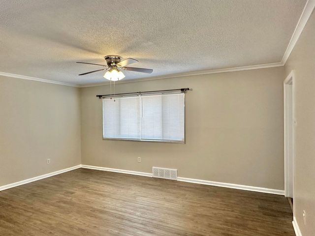 141 N WHITE STATION RD, Memphis, TN 38117