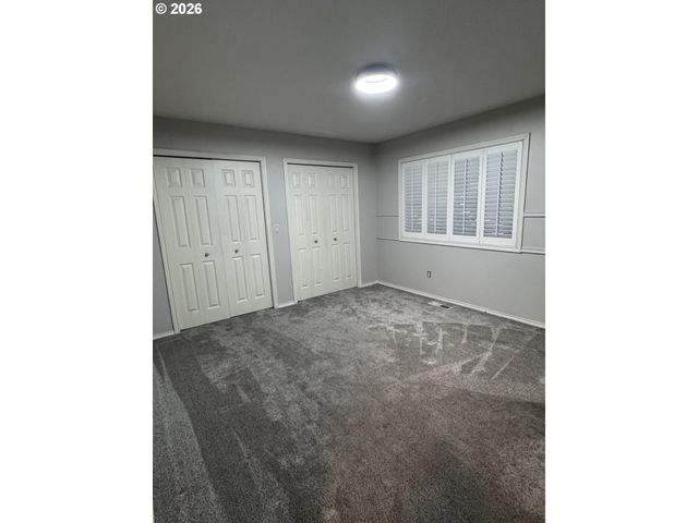 19874 BENNINGTON Ct, West Linn, OR 97068
