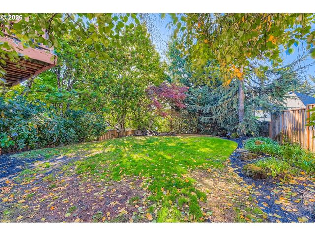 19874 BENNINGTON Ct, West Linn, OR 97068