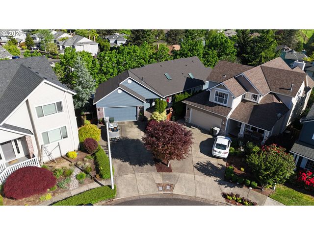 19874 BENNINGTON Ct, West Linn, OR 97068