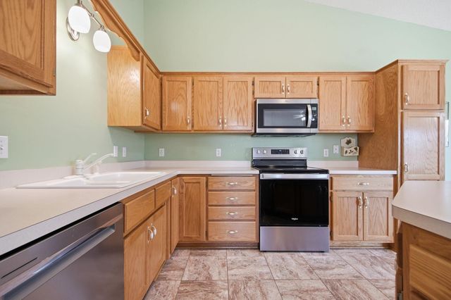 4901 132nd Street N, Hugo, MN 55038