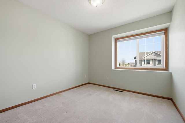 4901 132nd Street N, Hugo, MN 55038