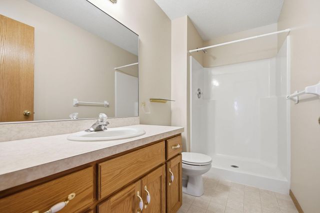 4901 132nd Street N, Hugo, MN 55038