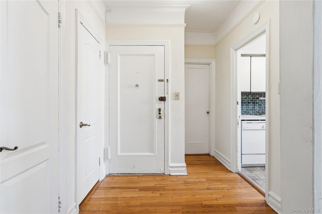 110-21 73rd Road 5A, Forest Hills, NY 11375 — photo 5