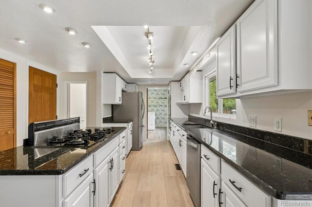 9722 W 87th Avenue, Arvada, CO 80005