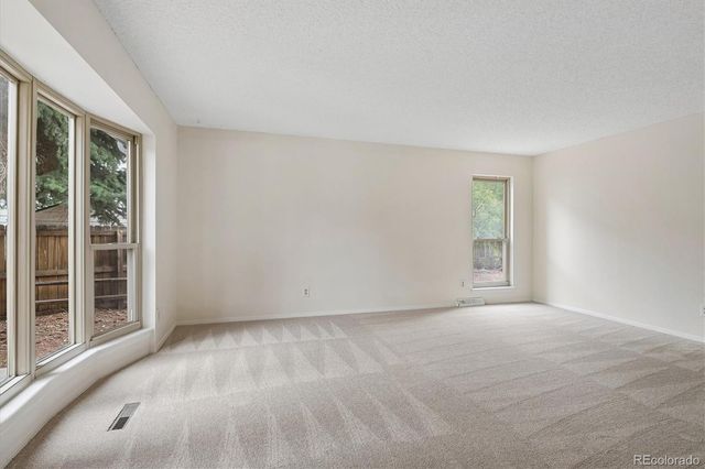 9722 W 87th Avenue, Arvada, CO 80005