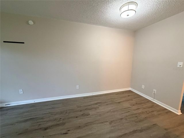 4885 1ST STREET NE 117, St Petersburg, FL 33703