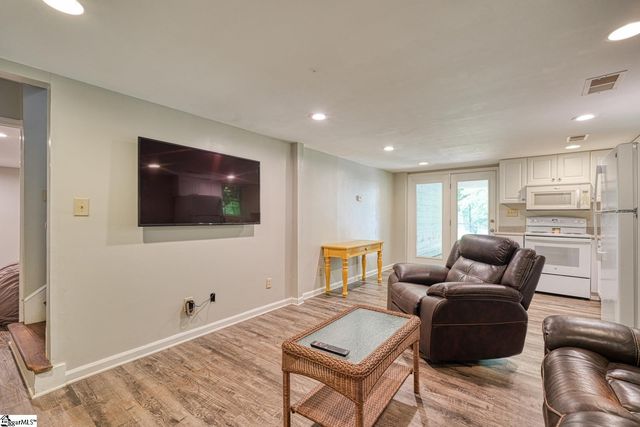 102 Hickory Hollow Drive, Inman, SC 29349