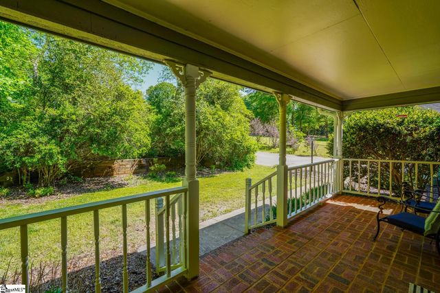 102 Hickory Hollow Drive, Inman, SC 29349