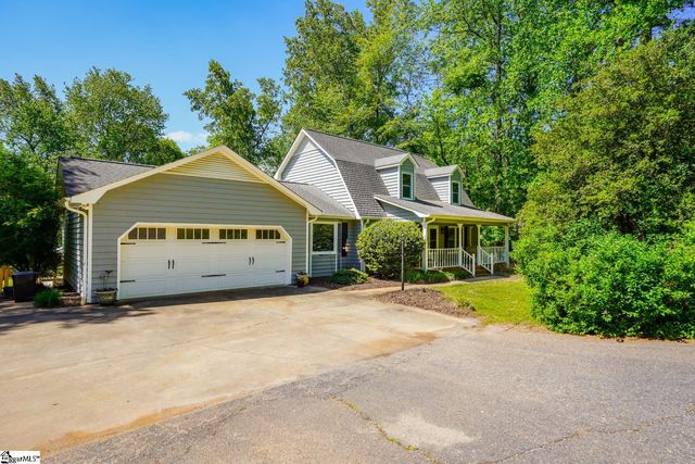 102 Hickory Hollow Drive, Inman, SC 29349