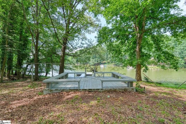 102 Hickory Hollow Drive, Inman, SC 29349