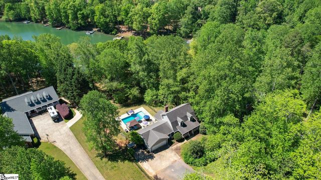 102 Hickory Hollow Drive, Inman, SC 29349