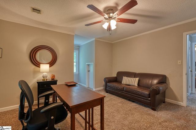 102 Hickory Hollow Drive, Inman, SC 29349