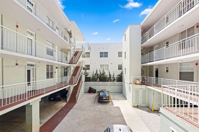 949 Pennsylvania Ave 201, Miami Beach, FL 33139