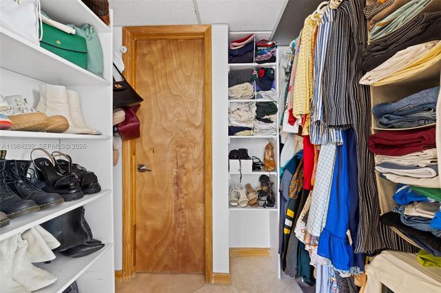 949 Pennsylvania Ave 201, Miami Beach, FL 33139