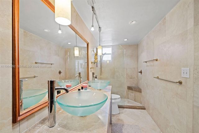 949 Pennsylvania Ave 201, Miami Beach, FL 33139