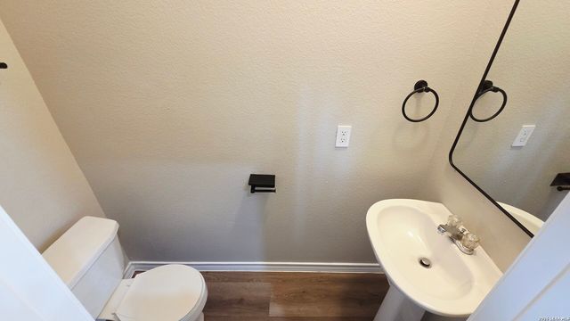 5003 Summit Wood Apt 1, San Antonio, TX 78229