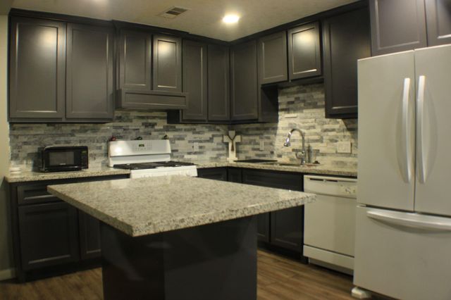 7746 Parker Road, Houston, TX 77016