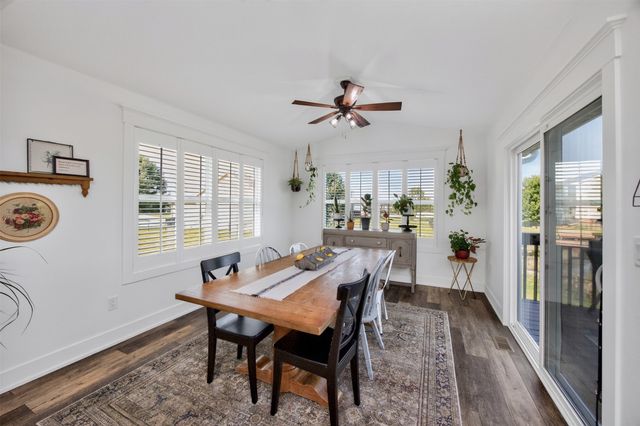 1720 SE Waters Edge Drive, Waukee, IA 50263