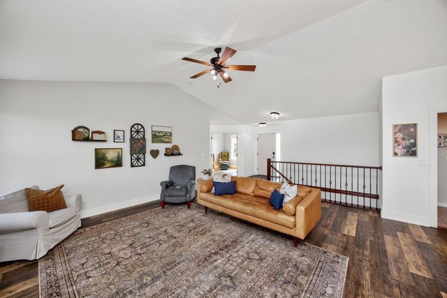 1720 SE Waters Edge Drive, Waukee, IA 50263