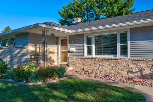 1806 Sachtjen Street, Madison, WI 53704