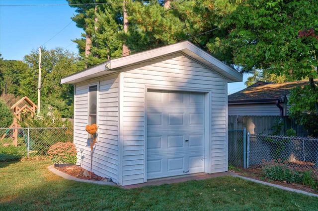 1806 Sachtjen Street, Madison, WI 53704