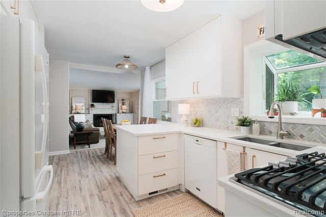 1069 Grace Court, Northville, MI 48167