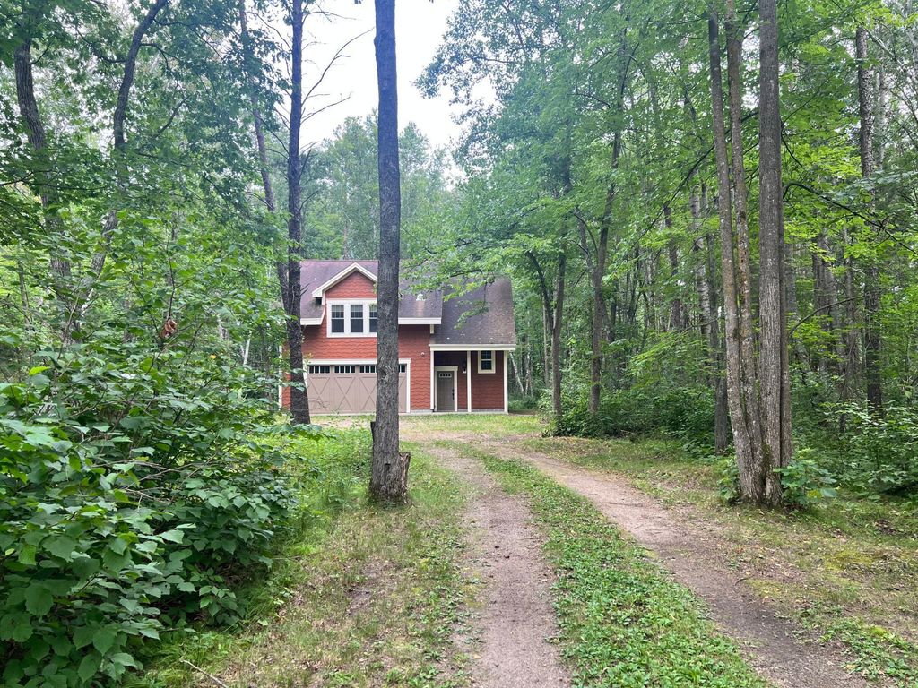 5020 Woodland Drive NW, Hackensack, MN 56452