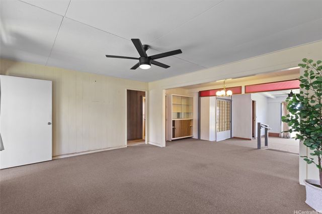 1728 Kino Street, Honolulu, HI 96819