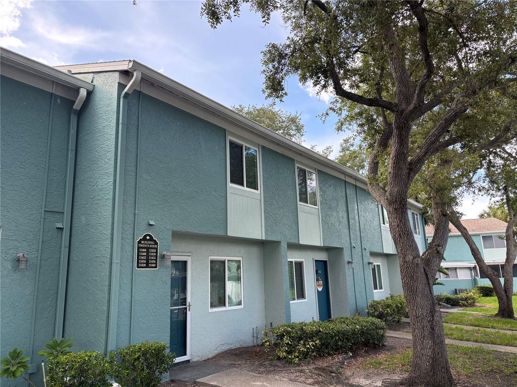 11428 BAY STREET NE, St Petersburg, FL 33716