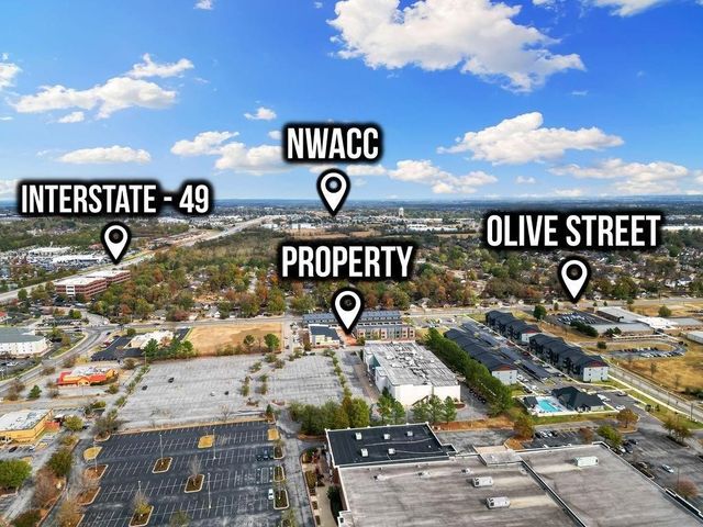 4100 W Olive Street, Rogers, AR 72756