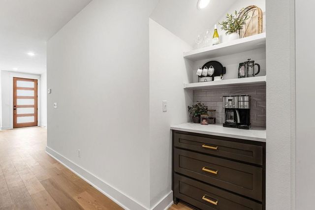 4100 W Olive Street, Rogers, AR 72756
