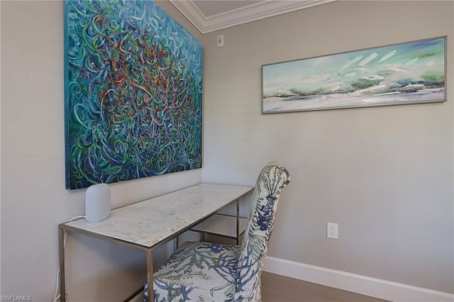 222 Harbour DR # 103, Naples, FL 34103