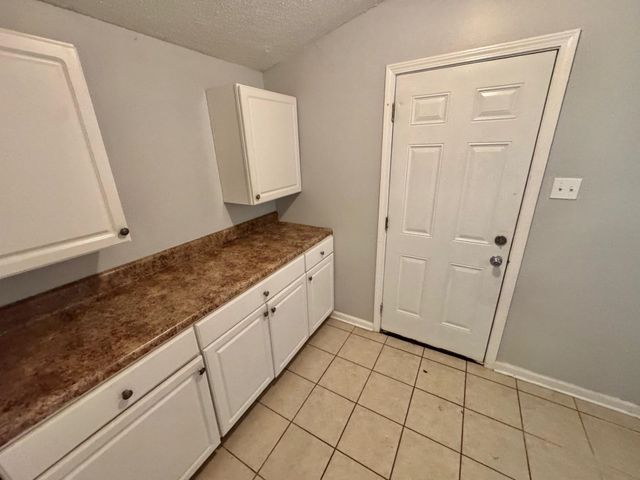 3936 AJANDERS DR, Memphis, TN 38127