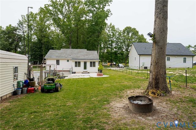 12226 Bristle Cone Ln, Ruther Glen, VA 22546