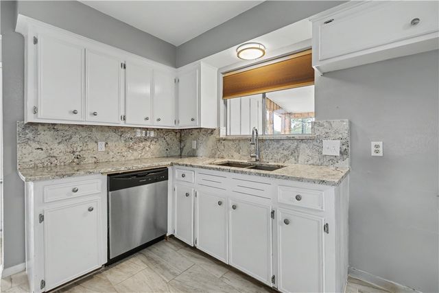 4314 Caplin Dr, Corpus Christi, TX 78410