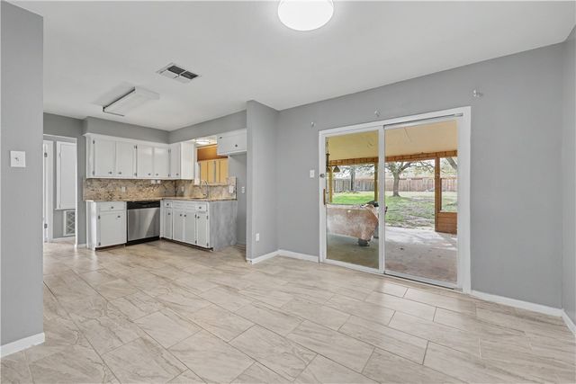 4314 Caplin Dr, Corpus Christi, TX 78410