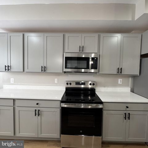 2216 WHITTIER AVE, Baltimore, MD 21217