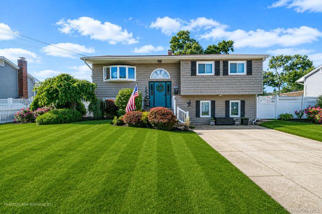 415 Elmwood Street, Islip Terrace, NY 11752
