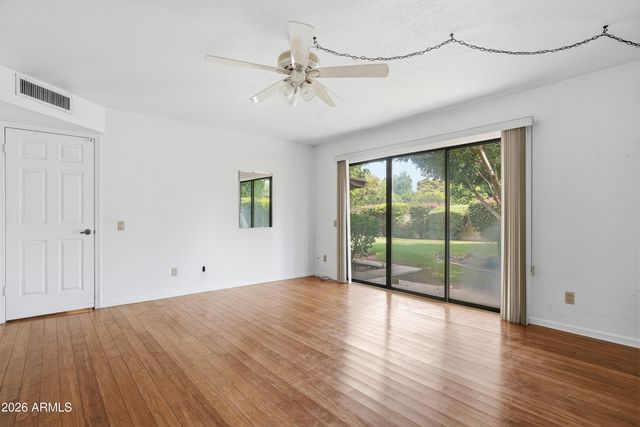 1204 E COMMODORE Place, Tempe, AZ 85283