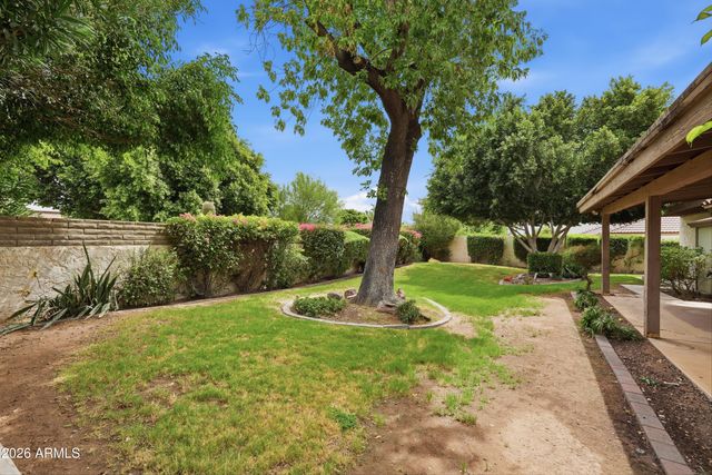 1204 E COMMODORE Place, Tempe, AZ 85283