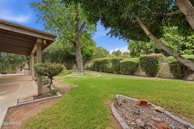 1204 E COMMODORE Place, Tempe, AZ 85283