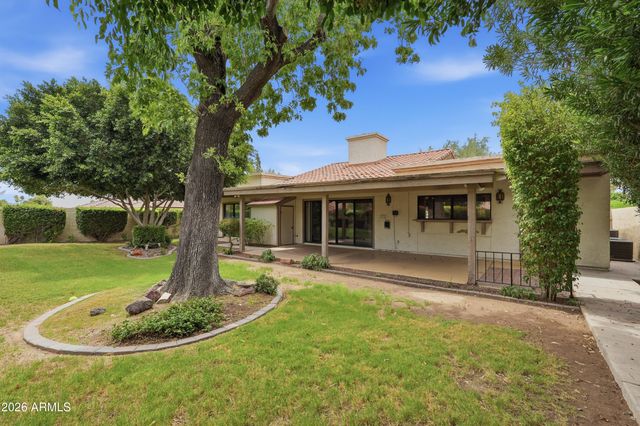 1204 E COMMODORE Place, Tempe, AZ 85283