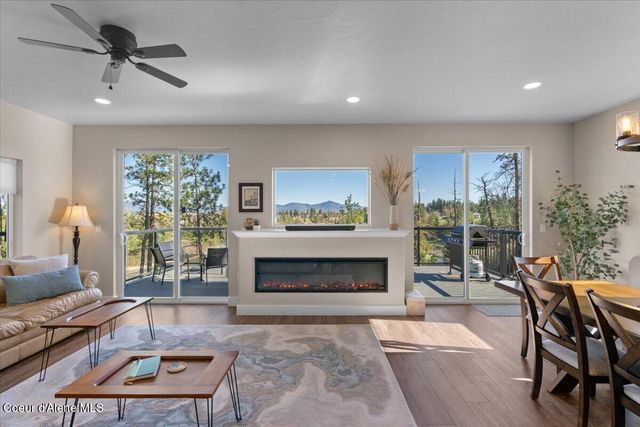 455 S Prestige CT, Post Falls, ID 83854